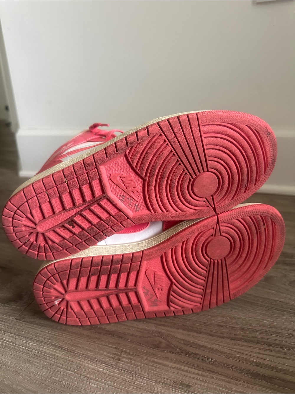 Nike Women's Air Jordan 1 Mid Strawberries and Cream Sneakers - Picture 12 of 12